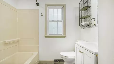 128 W Canton Cir, Springfield, MA 01104 photo 10