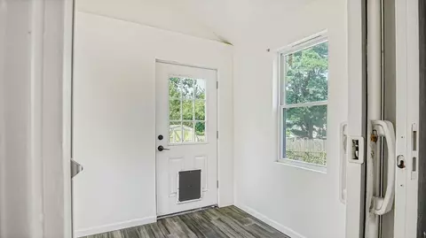 128 W Canton Cir, Springfield, MA 01104 photo 12