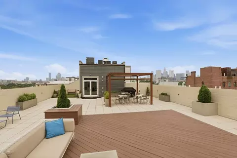 309 E St #43, Boston, MA 02127