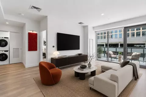 375 Canal St #703P, Somerville, MA 02145
