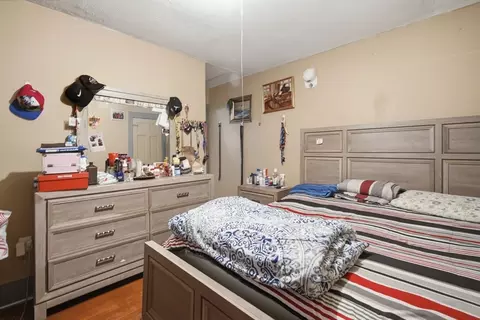 Bedroom - 102-104 Cambridge St, Springfield, MA 01109 photo 2 of 7