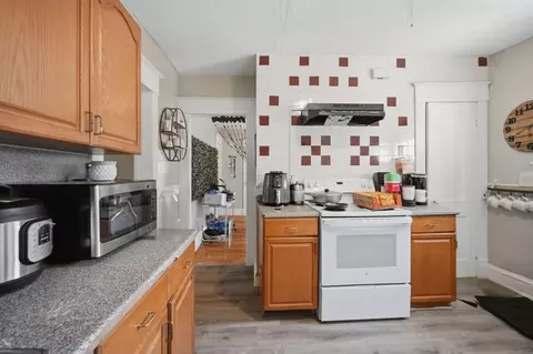 Kitchen - 102-104 Cambridge St, Springfield, MA 01109 photo 4 of 6