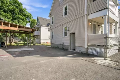 Exterior - 102-104 Cambridge St, Springfield, MA 01109 photo 5 of 6