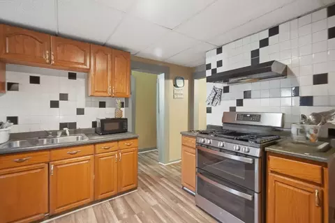 Kitchen - 102-104 Cambridge St, Springfield, MA 01109 photo 1 of 6