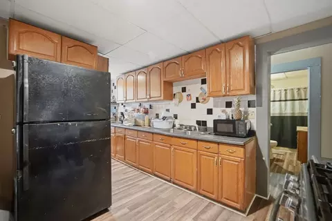Kitchen - 102-104 Cambridge St, Springfield, MA 01109 photo 2 of 6