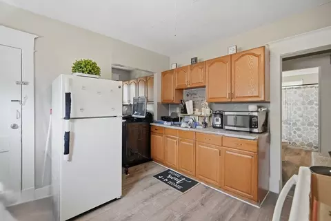 Kitchen - 102-104 Cambridge St, Springfield, MA 01109 photo 6 of 6