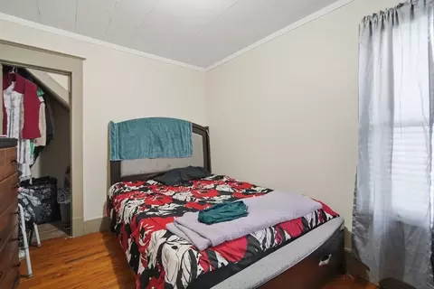 Bedroom - 102-104 Cambridge St, Springfield, MA 01109 photo 1 of 7