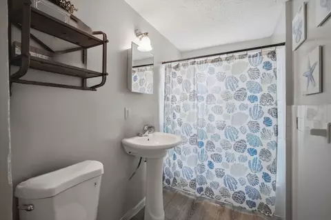 Bath - 102-104 Cambridge St, Springfield, MA 01109 photo 2 of 3