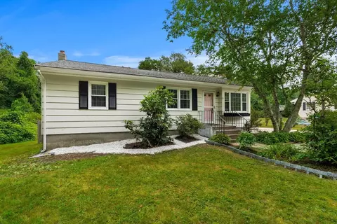 Exterior - 5 Main St, Acton, MA 01720 photo 2 of 9
