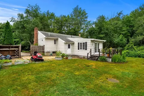 Exterior - 5 Main St, Acton, MA 01720 photo 3 of 9