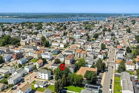 View/Area - 240 Montaup St, Fall River, MA 02724 photo 4 of 4
