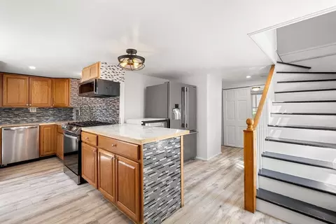 Entry Way - 240 Montaup St, Fall River, MA 02724 photo 1 of 3