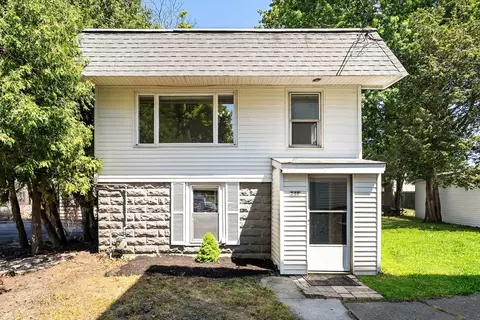 Exterior - 240 Montaup St, Fall River, MA 02724 photo 2 of 9
