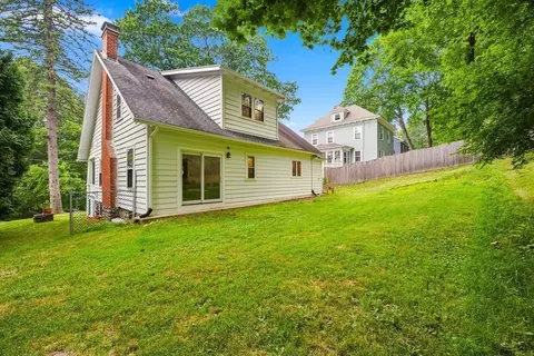 Exterior - 2 Biltmore Rd, Worcester, MA 01602 photo 5 of 6