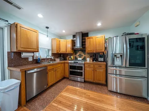 Kitchen - 8 Spinney Path #8, Lynn, MA 01902 photo 1 of 2