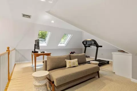 Entry Way - 10 Wingate Ln, Acton, MA 01720 photo 4 of 4