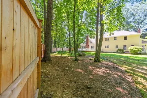 Exterior - 10 Wingate Ln, Acton, MA 01720 photo 6 of 8