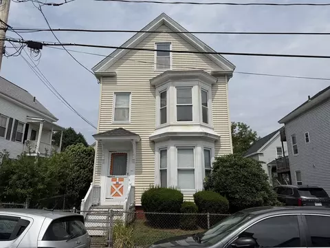 55 Pilling St, Haverhill, MA 01832