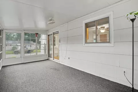 Exterior - 35 Park Forest Rd, Springfield, MA 01118 photo 5 of 11