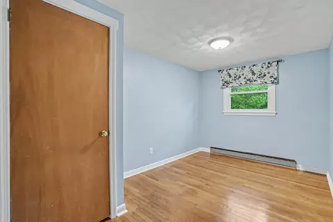 Bedroom - 35 Park Forest Rd, Springfield, MA 01118 photo 6 of 7