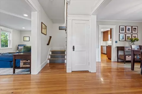 Entry Way - 533 Chestnut St, Needham, MA 02492 photo 1 of 6