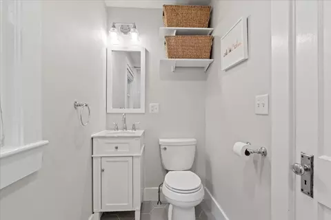 Bath - 533 Chestnut St, Needham, MA 02492 photo 1 of 4
