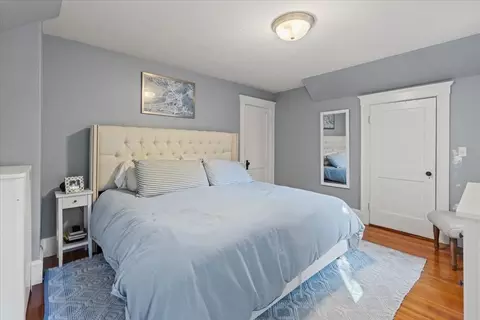 Bedroom - 533 Chestnut St, Needham, MA 02492 photo 2 of 5