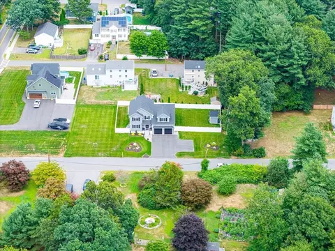 View/Area - 2 Sequoia St, Billerica, MA 01821 photo 1 of 4