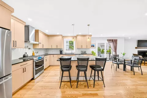Kitchen - 2 Sequoia St, Billerica, MA 01821 photo 2 of 5