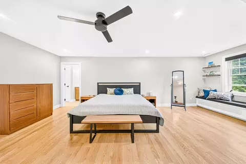Bedroom - 2 Sequoia St, Billerica, MA 01821 photo 2 of 4