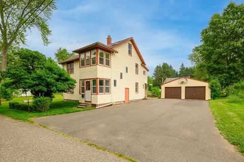 16 Boynton Ave, South Hadley, MA 01075