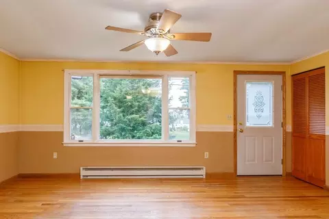 Living - 189 Sherbert Rd, Ashburnham, MA 01430 photo 1 of 4