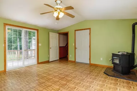 Living - 189 Sherbert Rd, Ashburnham, MA 01430 photo 3 of 4