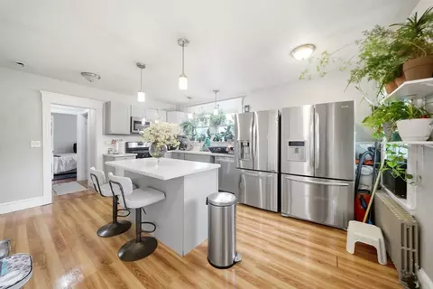 9 Germain Ave, Quincy, MA 02169