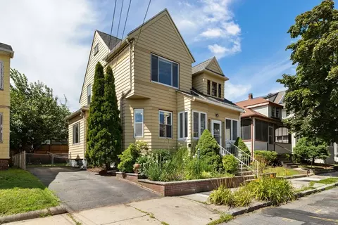 15 Greenleaf Ave, Medford, MA 02155
