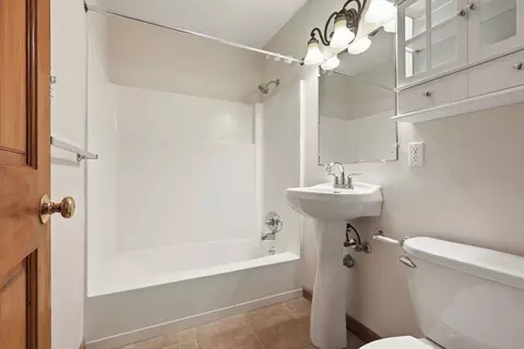 Bath - 170 E Hadley Rd #96, Amherst, MA 01002 photo 2 of 2