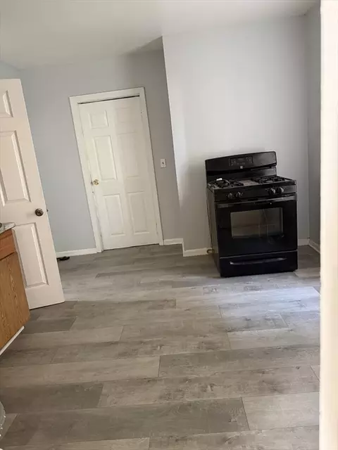 100 Keith St, Springfield, MA 01108 photo 9