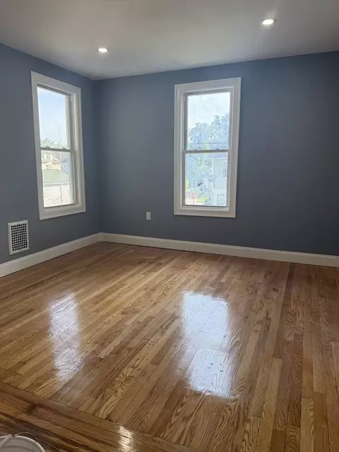 100 Keith St, Springfield, MA 01108 photo 3