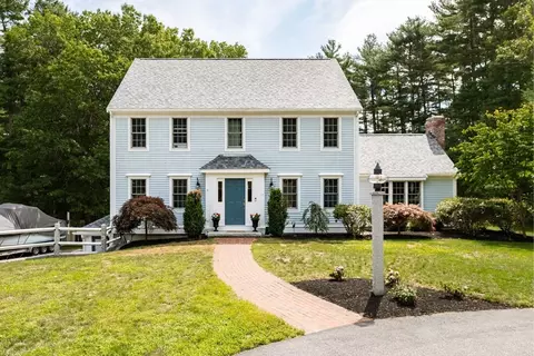 17 Gardner Rd, Duxbury, MA 02332