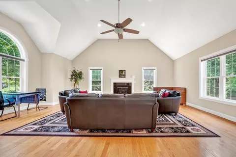 Living - 245 High St, Acton, MA 01720 photo 2 of 4