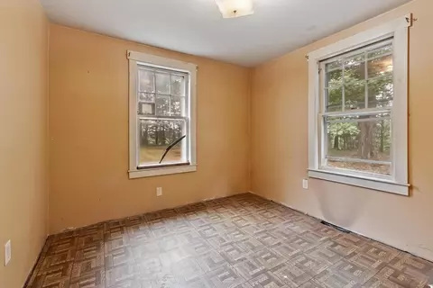 Bedroom - 80 Stevens St, Athol, MA 01331 photo 2 of 9