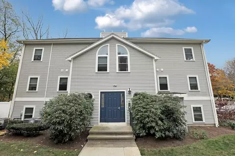 15 Marion St #D, Boston, MA 02131
