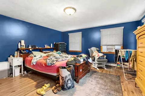 Bedroom - 8 Windsor Ln, Gloucester, MA 01930 photo 5 of 8