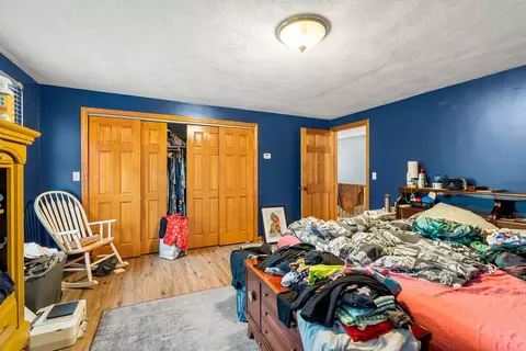Bedroom - 8 Windsor Ln, Gloucester, MA 01930 photo 6 of 8