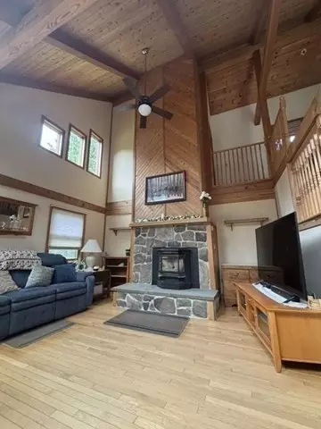 Living - 200 Peru Rd, Windsor, MA 01270 photo 2 of 3