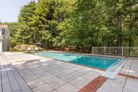 Exterior - 480 York St, Canton, MA 02021 photo 11 of 12