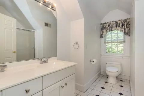 Bath - 480 York St, Canton, MA 02021 photo 6 of 6