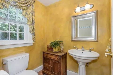Bath - 480 York St, Canton, MA 02021 photo 2 of 6