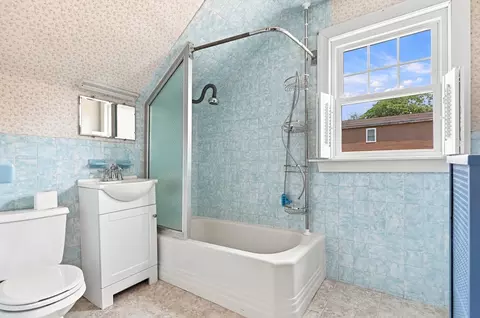 Bath - 159 Olive Ave, Lawrence, MA 01841 photo 1 of 1