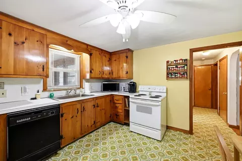 Other - 57 Arthur St, Springfield, MA 01104 photo 12 of 23